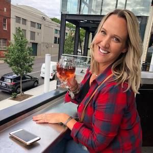 Meet your Posher, Christina